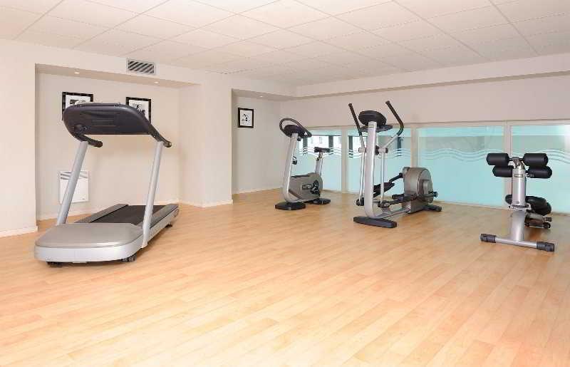 Residhome Carrieres La Defense מתקנים תמונה