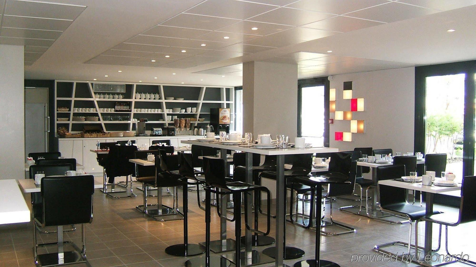 Residhome Carrieres La Defense מסעדה תמונה